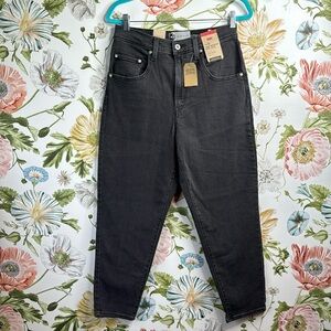 NWT-Levi Silver Tab Mom Jeans